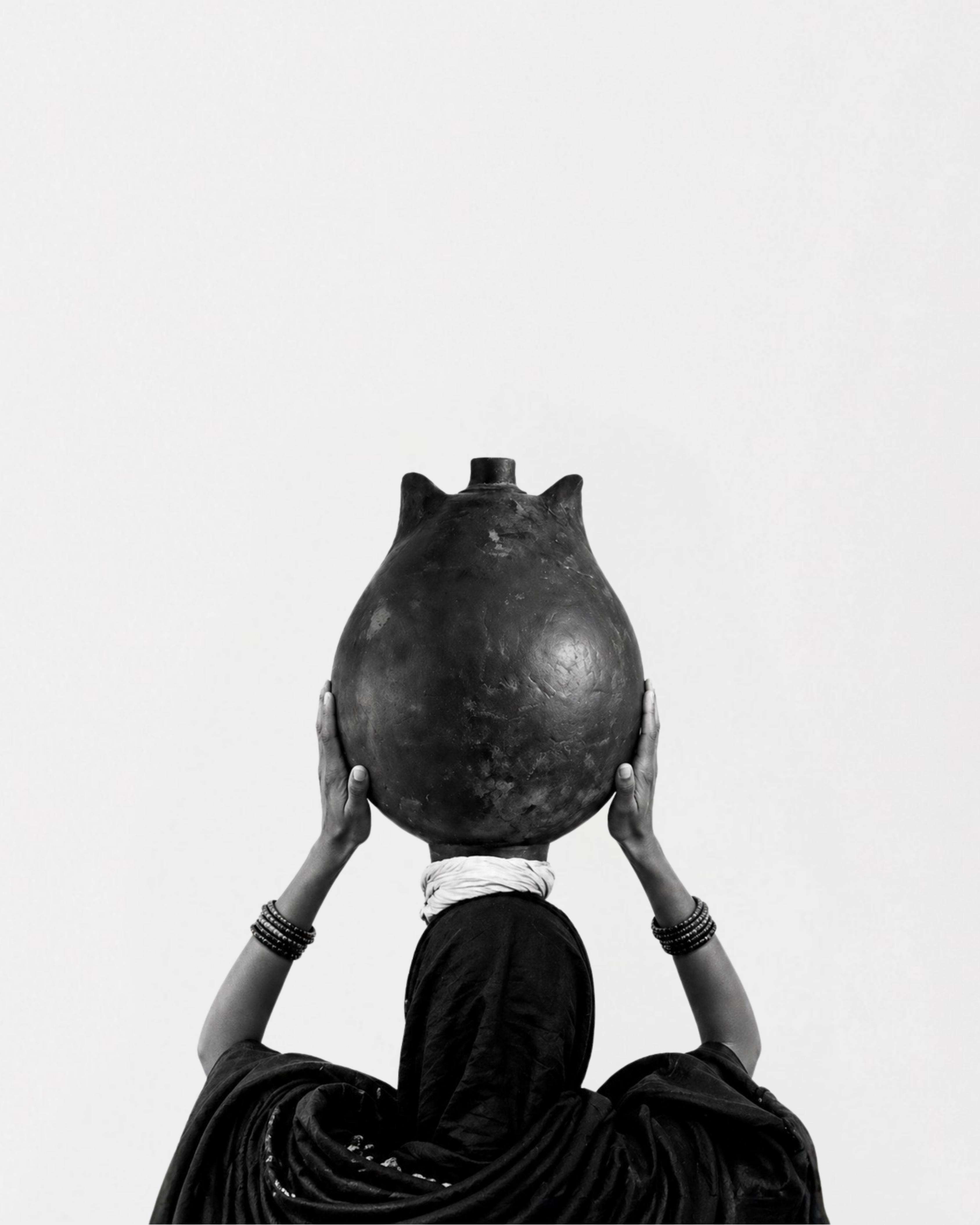 VESSELS & AMPHORAE
