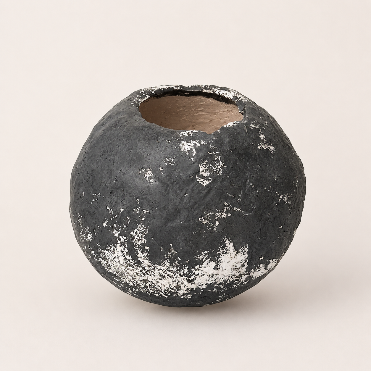 NOIR GRECIAN VESSEL
